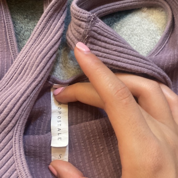 Purple crop top - Picture 2 of 2